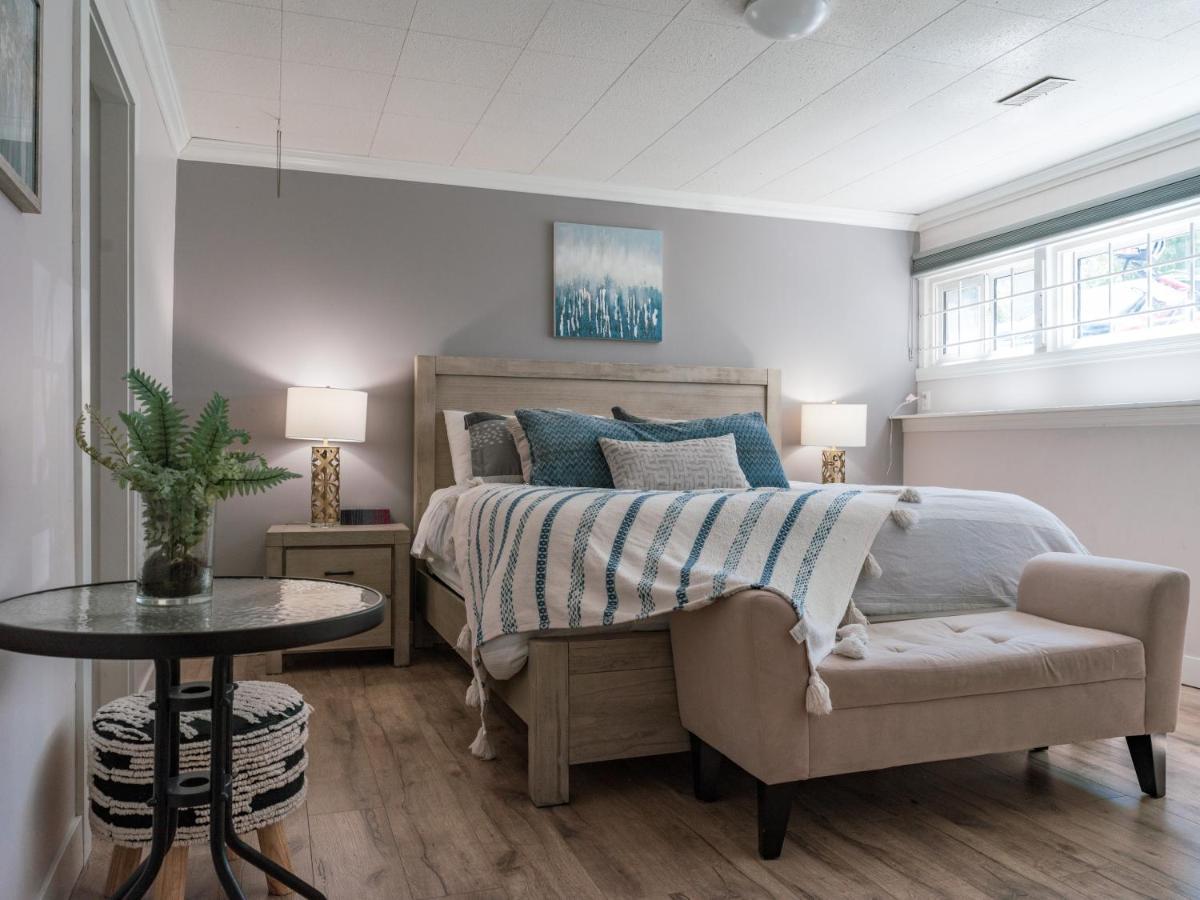 Cheerful Close To Downtown Kelowna